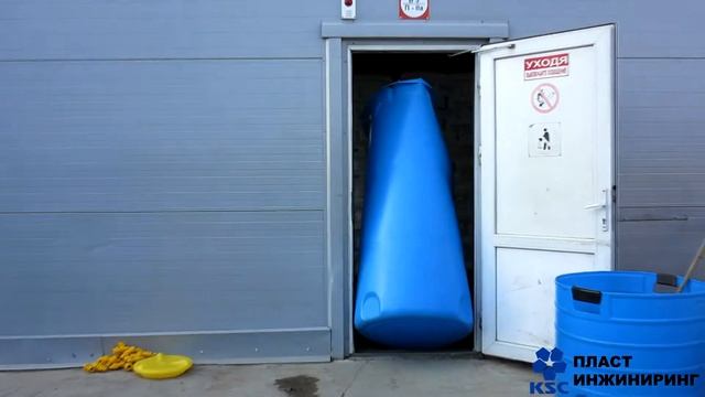 Краш-тест пластиковой емкости для воды. смотреть онлайн