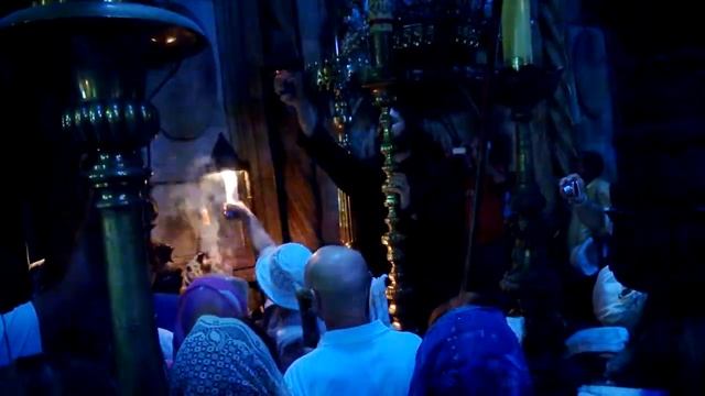 Освящение свечей. Храм Гроба Господня смотреть онлайн