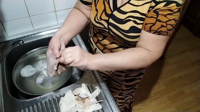 КАК ПРИГОТОВИТЬ ГОВЯЖИЙ ЯЗЫК.ВКУСНО.ПРОСТО. смотреть онлайн