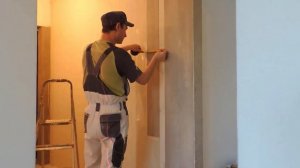 КАК КЛЕИТЬ НА СТЕНУ ПВХ ПЛИТКУ. ОТДЕЛКА КОРИДОРА ВИНИЛОВОЙ ПЛИТКОЙ