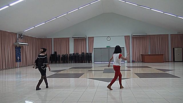 LADY IN RED line dance (Simon Ward Australia) April 2017 смотреть онлайн
