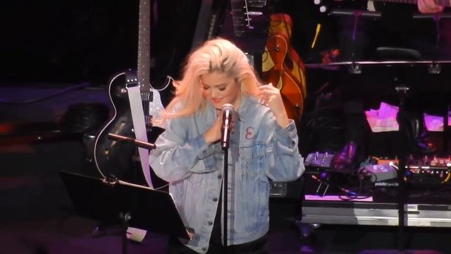 Sky Ferreira "Falling" from Twin Peaks @ Festival of Disruption, L.A. Oct. 9, 2016 смотреть онлайн