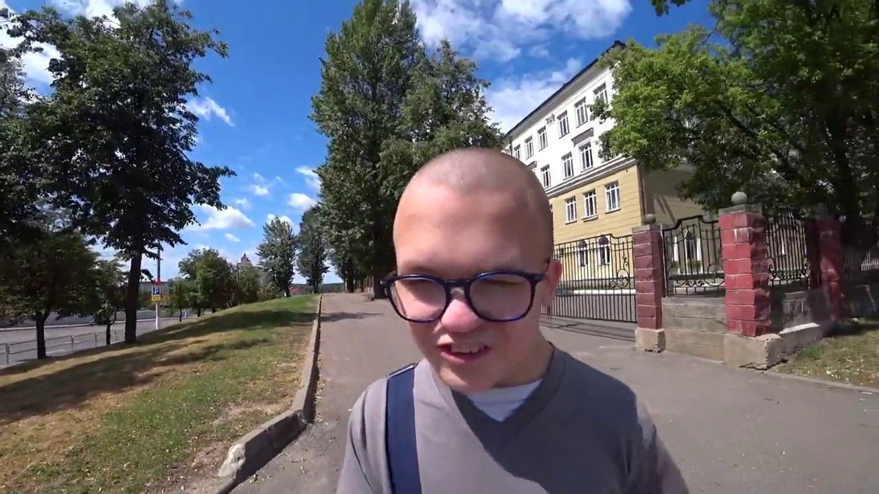44) 
