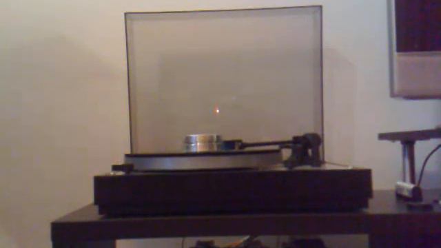 "Cortez the Killer" by Neil Young plays on Thorens TD166 MKV and Benz Micro ACE S-H.mp4 смотреть онлайн