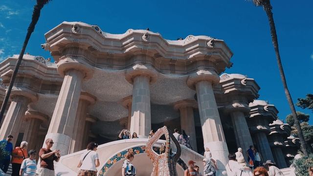 Barcelona Park Guell Dragon Stairway Monumental Zone in 4K – UHD смотреть онлайн