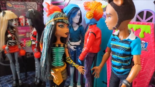 КЛОД ЖЕНИЛСЯ НА КЛЕО! ★ ВЫЗОВ ПРИНЯТ! НАША СВАДЬБА! Стоп моушен монстер хай смотреть онлайн