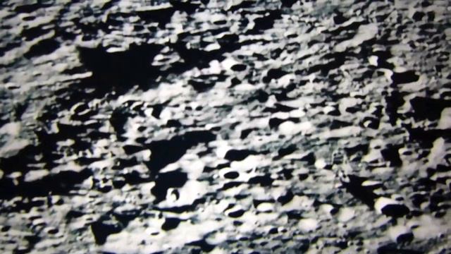 The Moon - Encke & Kepler Crater смотреть онлайн