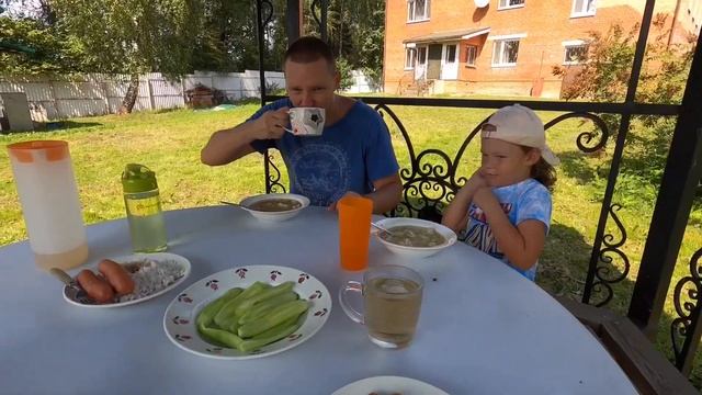 Закоптили рыбу | Вкусная скумбрия горячего копчения | Smoked fish | Снова белые грибы | Влог смотреть онлайн