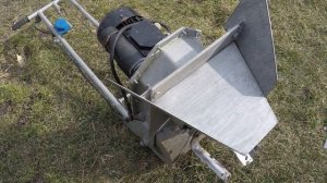 Электрический культиватор Лаплош ™ - примерка окучника