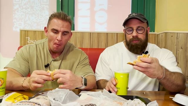 Челлендж. ВСЕ МЕНЮ БУРГЕР КИНГ ЗА РАЗ. 15000 калорий. 4 кг еды. Burger King. смотреть онлайн