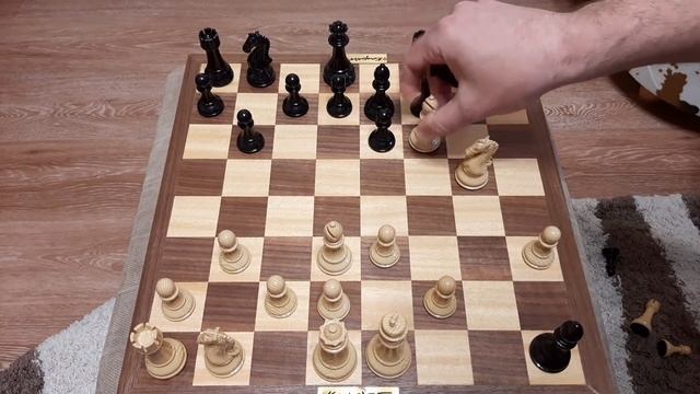 Шахматы. Красивая атака на рокировку. Простой мат. Играйте легко. смотреть онлайн