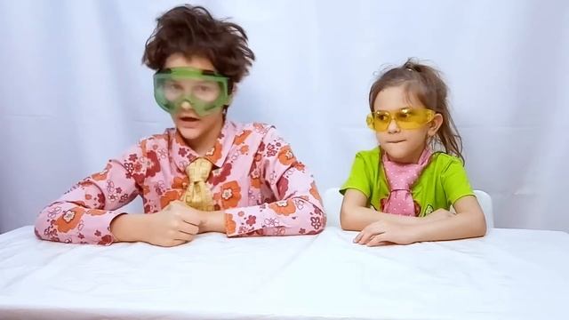 Делаем вулкан дома. Проверка лучших лайфхаков из Тик Тока. Чем обесцветить йод? Оживляем рисунок. смотреть онлайн