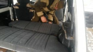 Как разложить заднее сиденье на ниве 2121