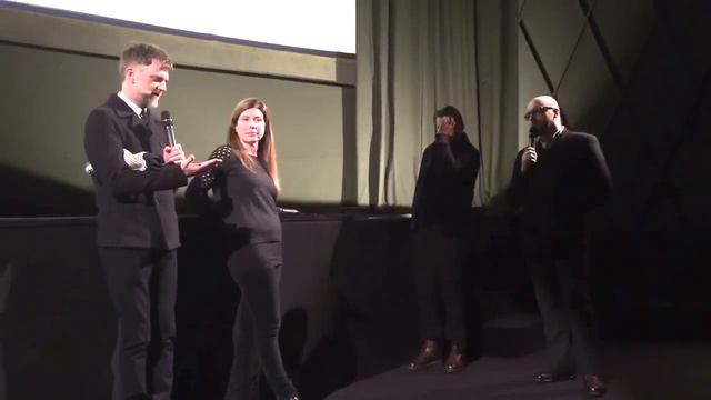 Premiere Inherent Vice with Paul Thomas Anderson & Joaquin Phoenix смотреть онлайн
