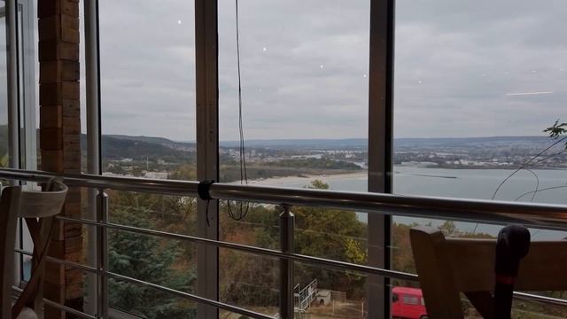 Болгария Варна, Панорама города Варна, Смотровая площадка Галата, остановка Спартак, "Фантастико". смотреть онлайн