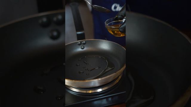 Жареный рис в ананасе