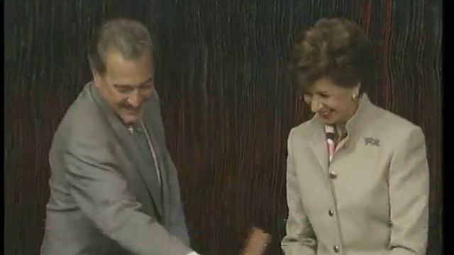 Posesión de María Cristina Zuleta como Embajadora en Perú -24 de febrero de 1999- смотреть онлайн