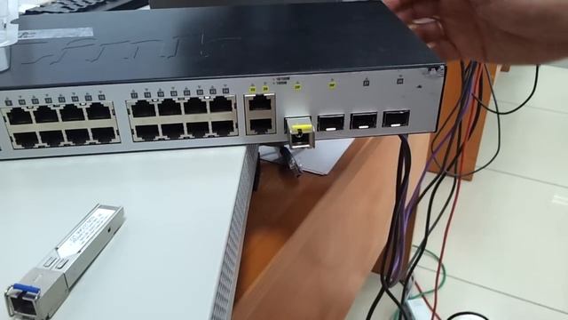 Установка трансиверов в коммутатор смотреть онлайн