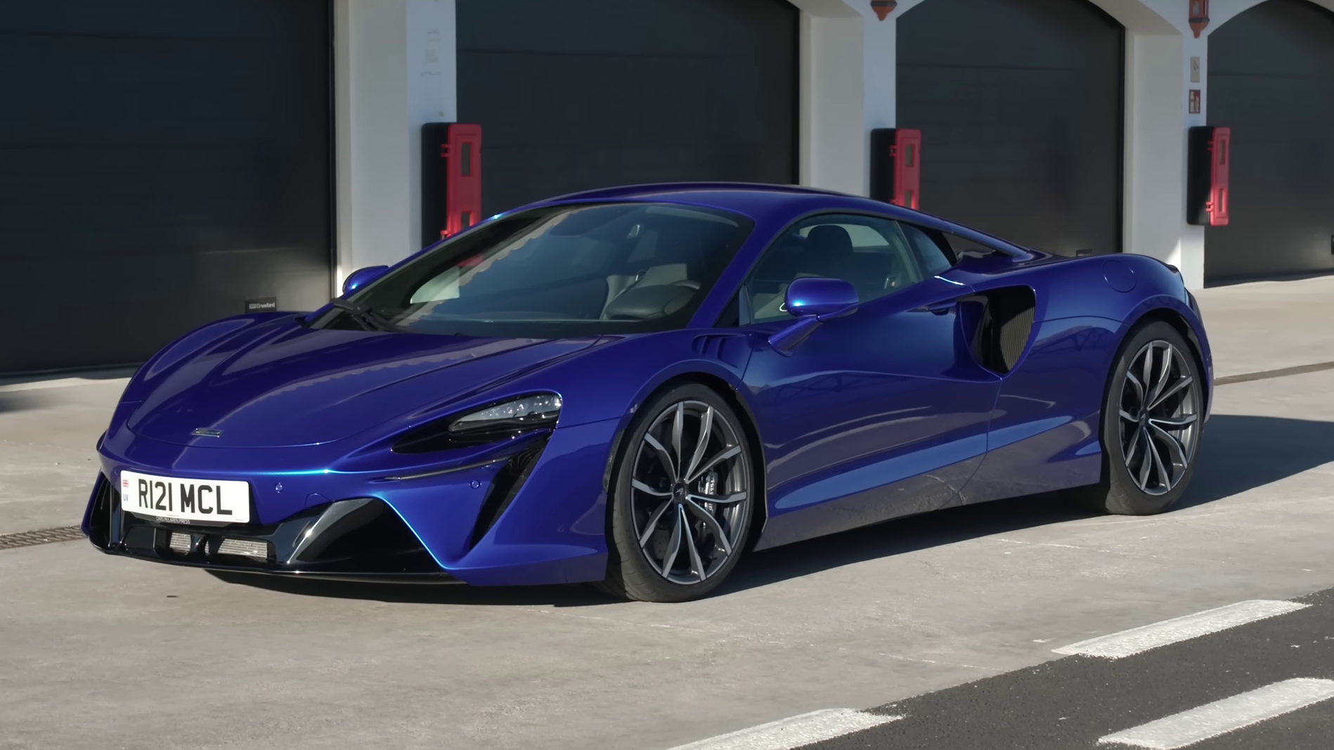 McLaren Artura - 2023