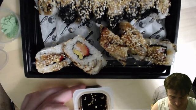 РОЛЛЫ КАНАДА С УГРЕМ ☕ вкусный обзор еды смотреть онлайн