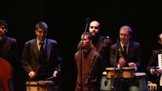 Tuna Universitária de Aveiro - Medley de Zeca Afonso смотреть онлайн