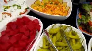 Завтрак в отеле Sahara Beach Resort 5*. Питание в ОАЭ, Шарджа. Шведский стол. Эмираты 2018