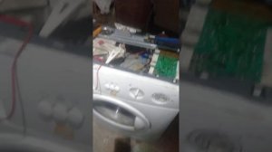 Zanussi стиральная машина ремонт платы.Не ломай голову, просто возьми и соедини 2 провода....