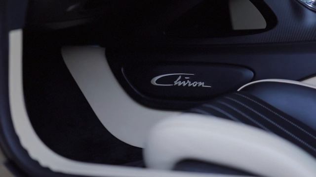 Bugatti Chiron Test Drive Bahrain April 2018 смотреть онлайн