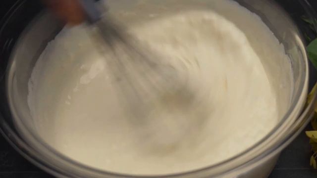 Whisk banana with chocolate cookies! You'll be amazed! Dessert in 5 minutes without baking смотреть онлайн