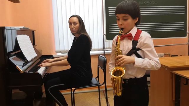 Фёдор&Sax Куркин Фёдор, саксофон. И.С.Бах Ария сюита №3. М.Глинка 