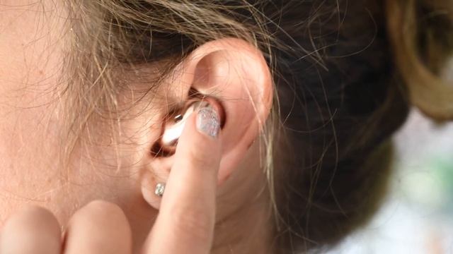NEW Galaxy Buds Live Better Than AirPods PRO!? But For How Long...! смотреть онлайн