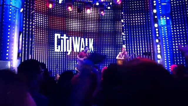 Heffron Drive - Memories And Melodies (CityWalk - 8/7/14) смотреть онлайн
