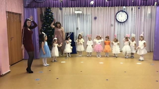 Зайки Детский сад танец смотреть онлайн