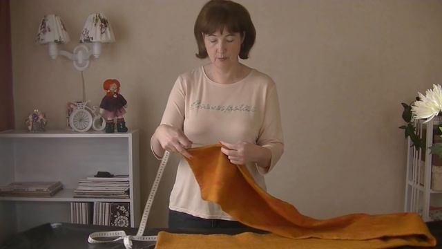 Жилет-шарф на марле. Или капюшон с карманами? Валяние на марле смотреть онлайн