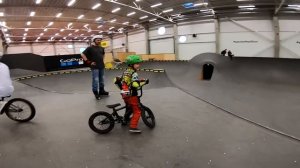 Он Катается с 4х Лет На БМХ и Уже Есть СВОЙ СКЕЙТПАРК Но...