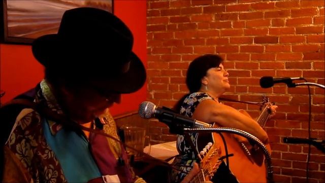 Bonnie Abrams with Allen Hopkins - "Hillary & Susan B" смотреть онлайн