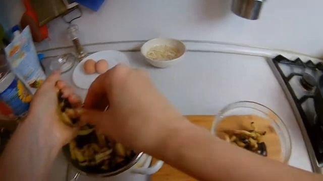 Салат из баклажан с яйцами и помидорами / закуска на стол смотреть онлайн