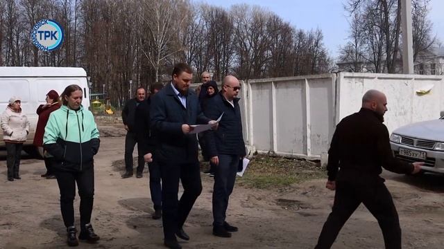 Ремонт дворов по программе ФКГС в Новомосковске начался смотреть онлайн