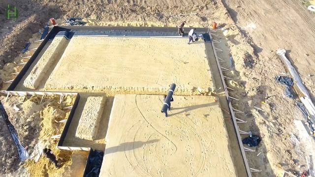 Не закапывайте деньги в землю! Дешевле и прочнее ПЛИТНЫЙ фундамент Перевернутая чаша