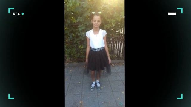 Мимо лежащего на земле дедушки все проходили мимо, но 10-летняя Яна не оставила человека в беде