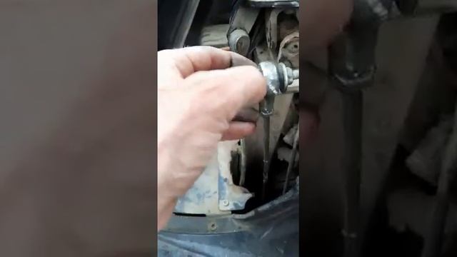 Переделывал тяги рычагов экскаватора погрузчика JCB смотреть онлайн