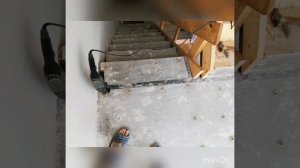 Облицовка бетонной лестницы фанерой, в частном доме. Часть 1.