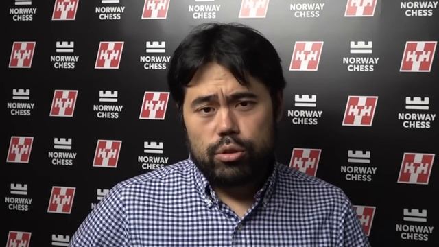 Hikaru in the confessional... analyzing all the games of Round 8 смотреть онлайн