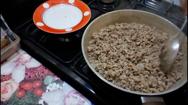 Безумно Вкусная "Ленивая Лазанья" из Вермишели , Мясного Фарша и Сыра ! Бюджетное Блюдо ! смотреть онлайн