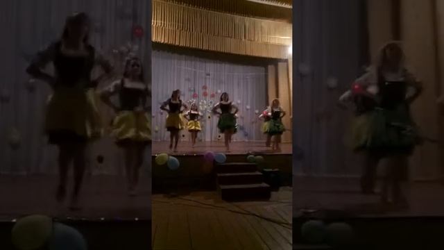 Софиевский коллектив Акварель танец полька смотреть онлайн
