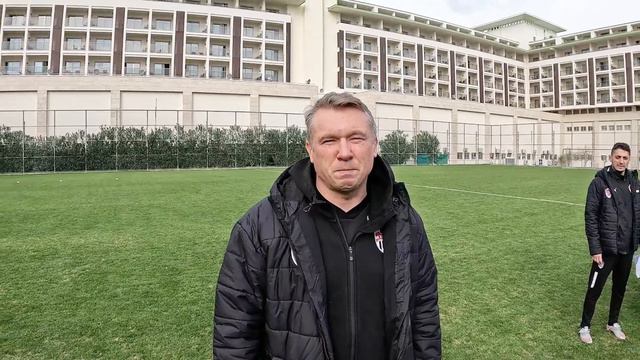 Тренировки тяжелы. Победы неизбежны. Поздравление от команды клубу — бесценно смотреть онлайн
