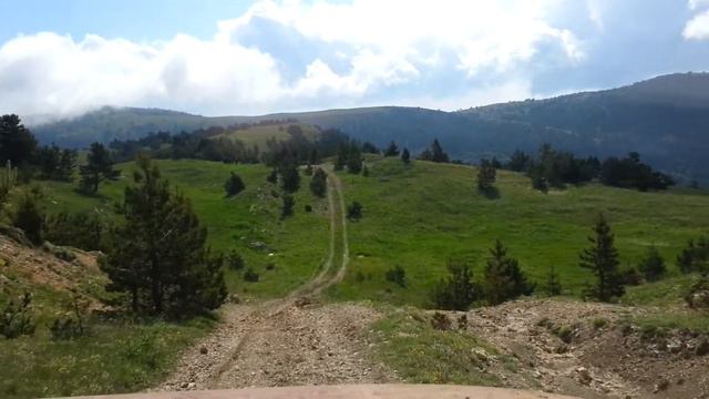 Спуск в крымский природный заповедник смотреть онлайн