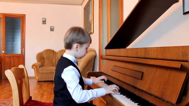 И.С. Бах. Двухголосная инвенция Фа мажор. Исполняет: Липатов Всеволод, 10 лет смотреть онлайн