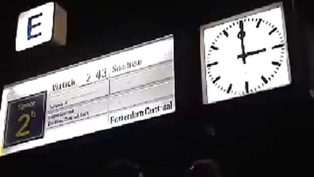 De wintertijd gaat in смотреть онлайн