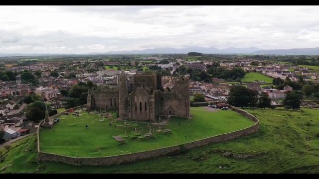 CELTIC Music | Flute & Violin Music | Ireland Iconic View I Irish PH смотреть онлайн